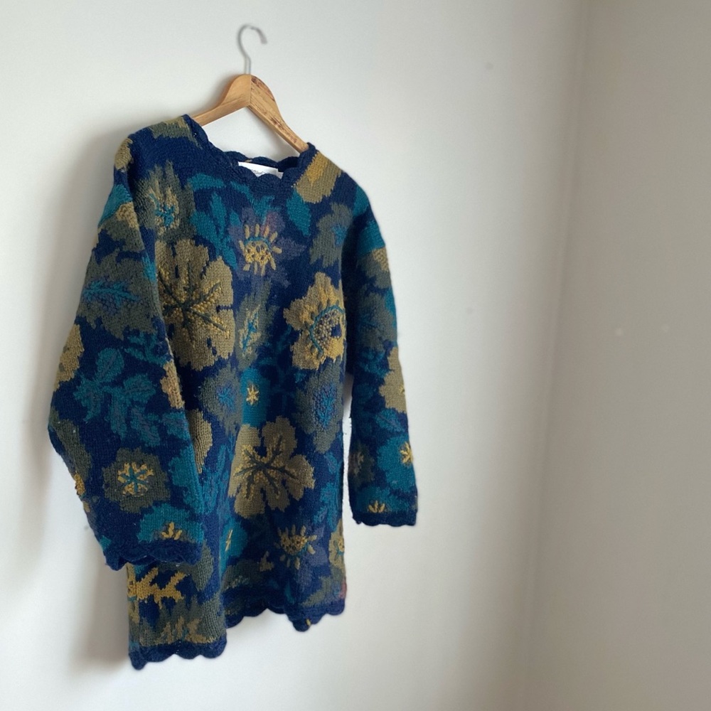 Vintage 80’s %100 Wool Sweater